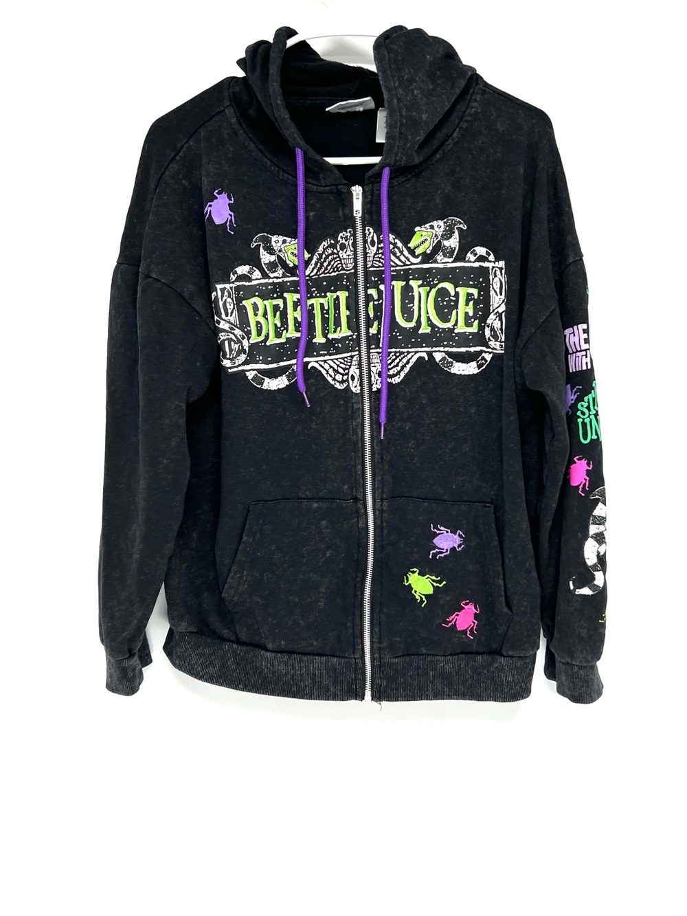 Beetle juice sweatshirt women’s medium